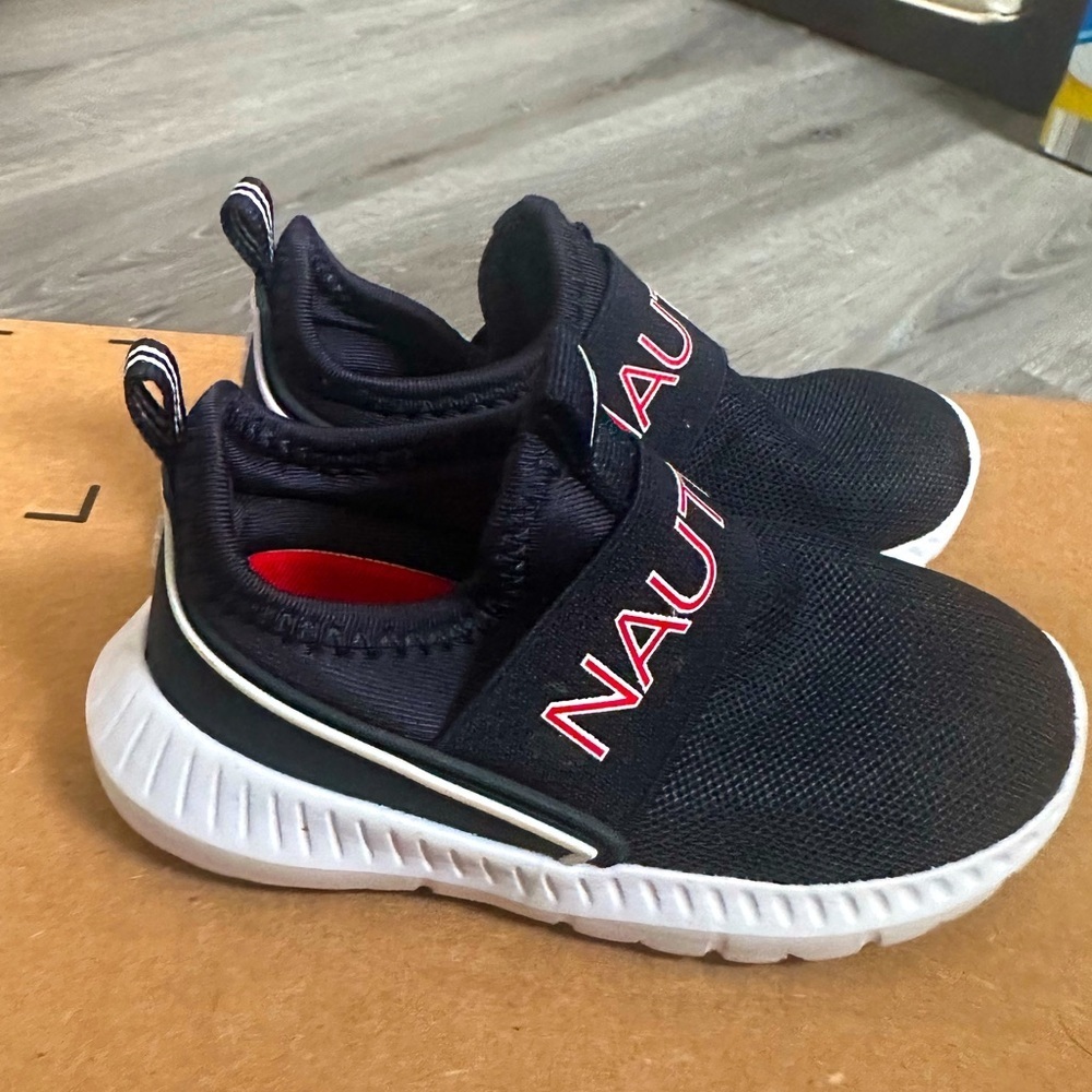 Nautica Kids Sneaker Slip-On Athletic Running Shoe Size 6 (Toddler/Little Kid)
